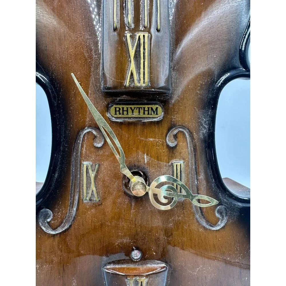 Vintage Rhythm Violin Wall Clock Music Box Plays 30 Songs Battery Operated Decor